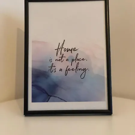 Апартамент Spacious Modern Vintage Flat In The Heart Of